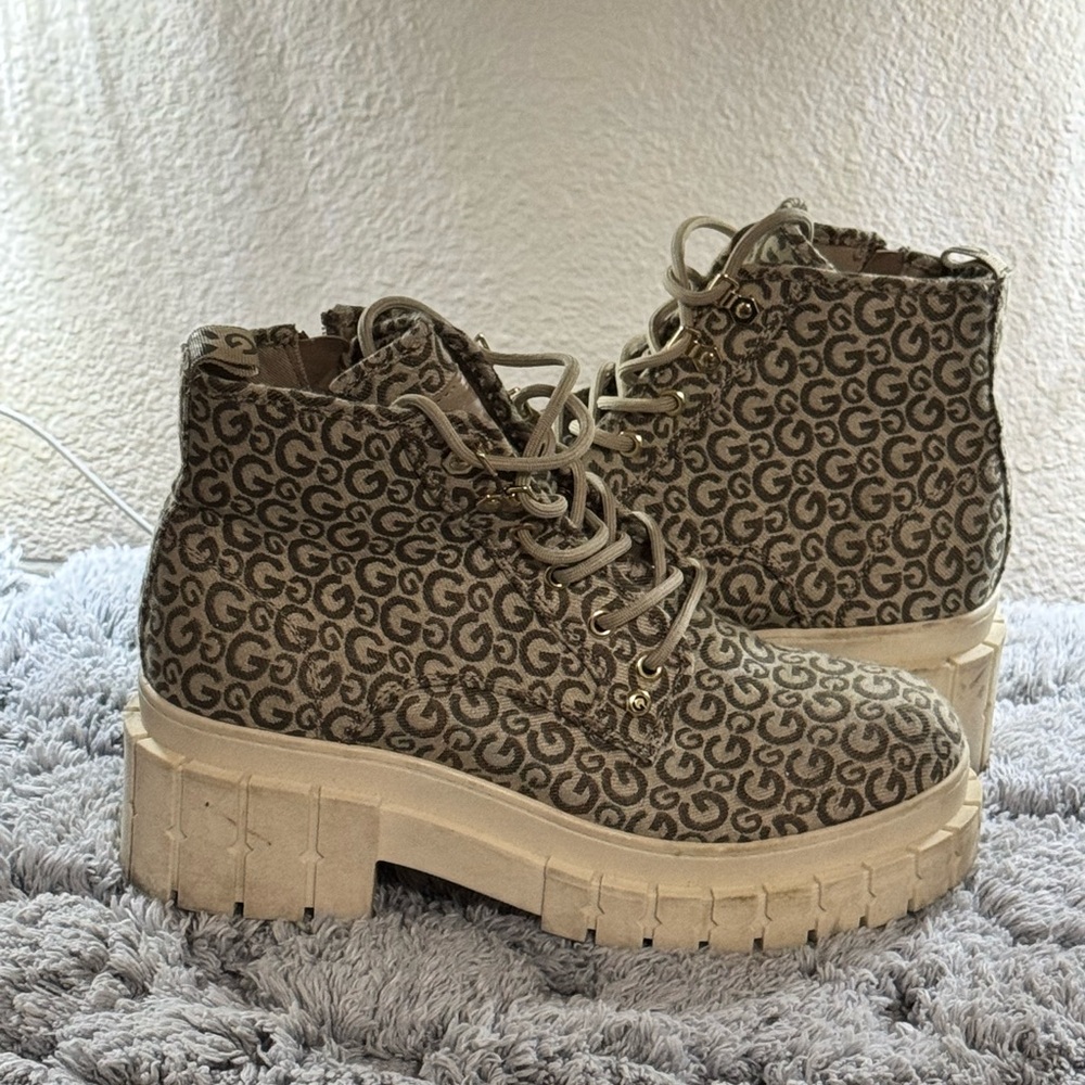 Stylish Women's Designer Boots